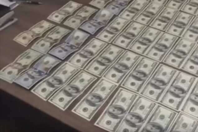 В Ивано-Франковске задержали полицейских, которые 'крышевали' контрабанду наркотиков в Украину. Видеофакт