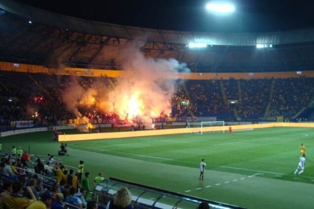 Болельщики сорвали матч 'Металлист' - 'Динамо'