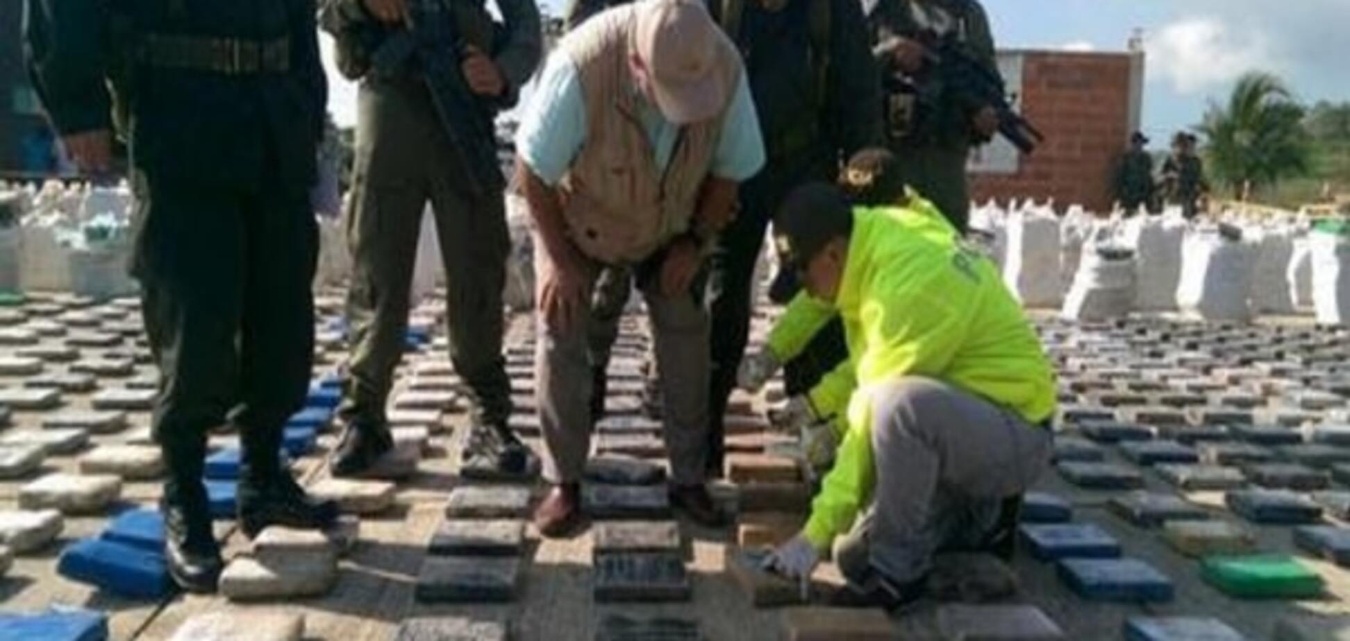 У Колумбії виявлена схованка з 8 тоннами кокаїну