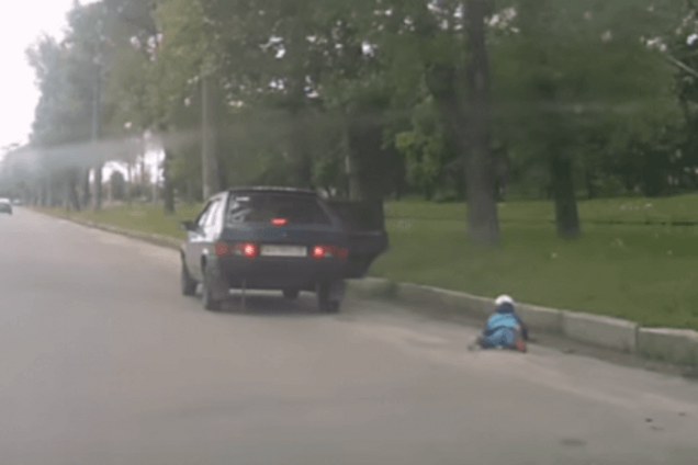 Ребенок выпал