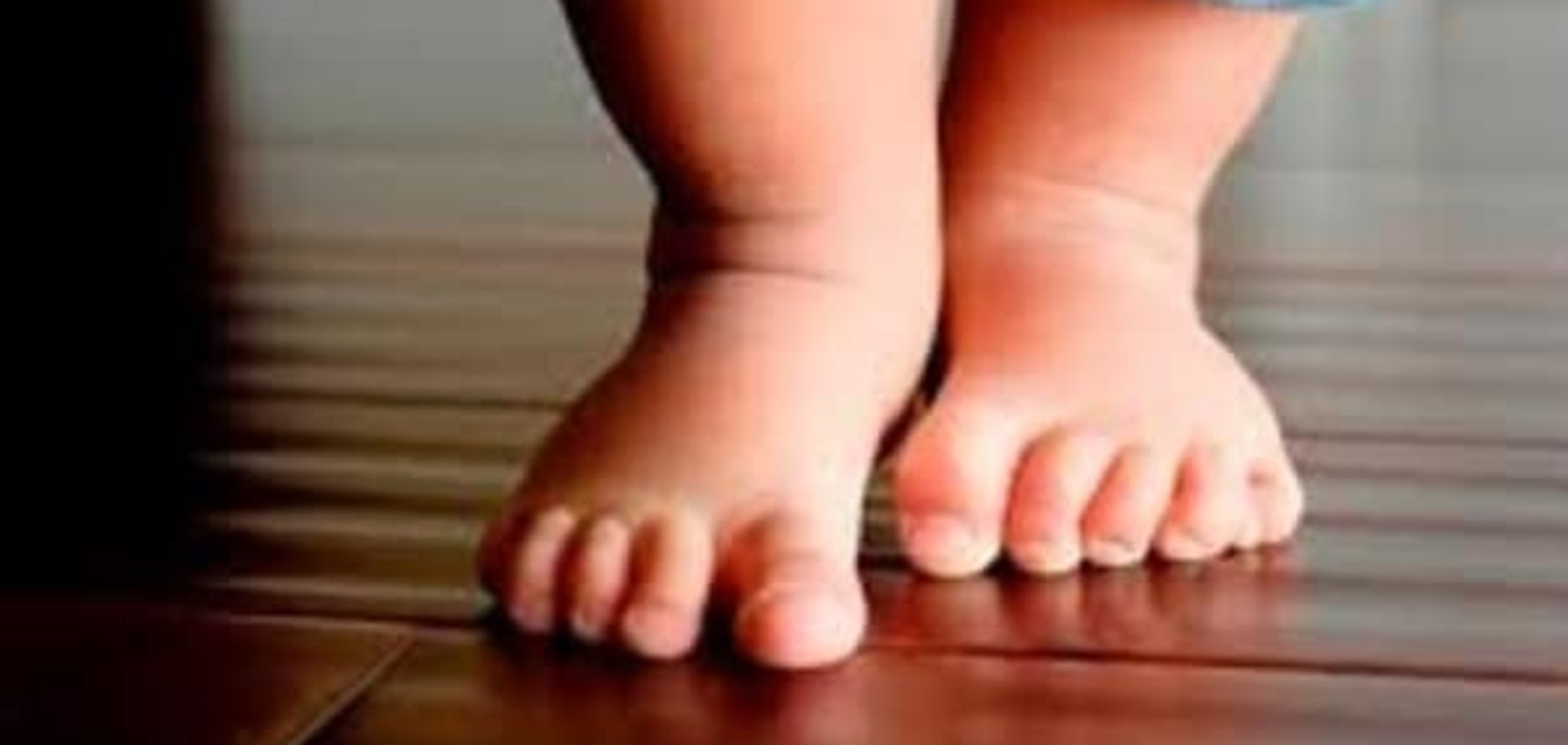 Первые шаги: если ребенок рано начал ходить - у него крепкие кости