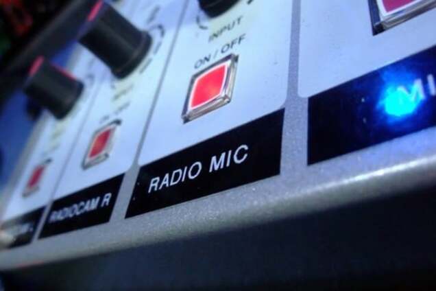 Как жє ми тєпєрь будєм крутіться на радіо?