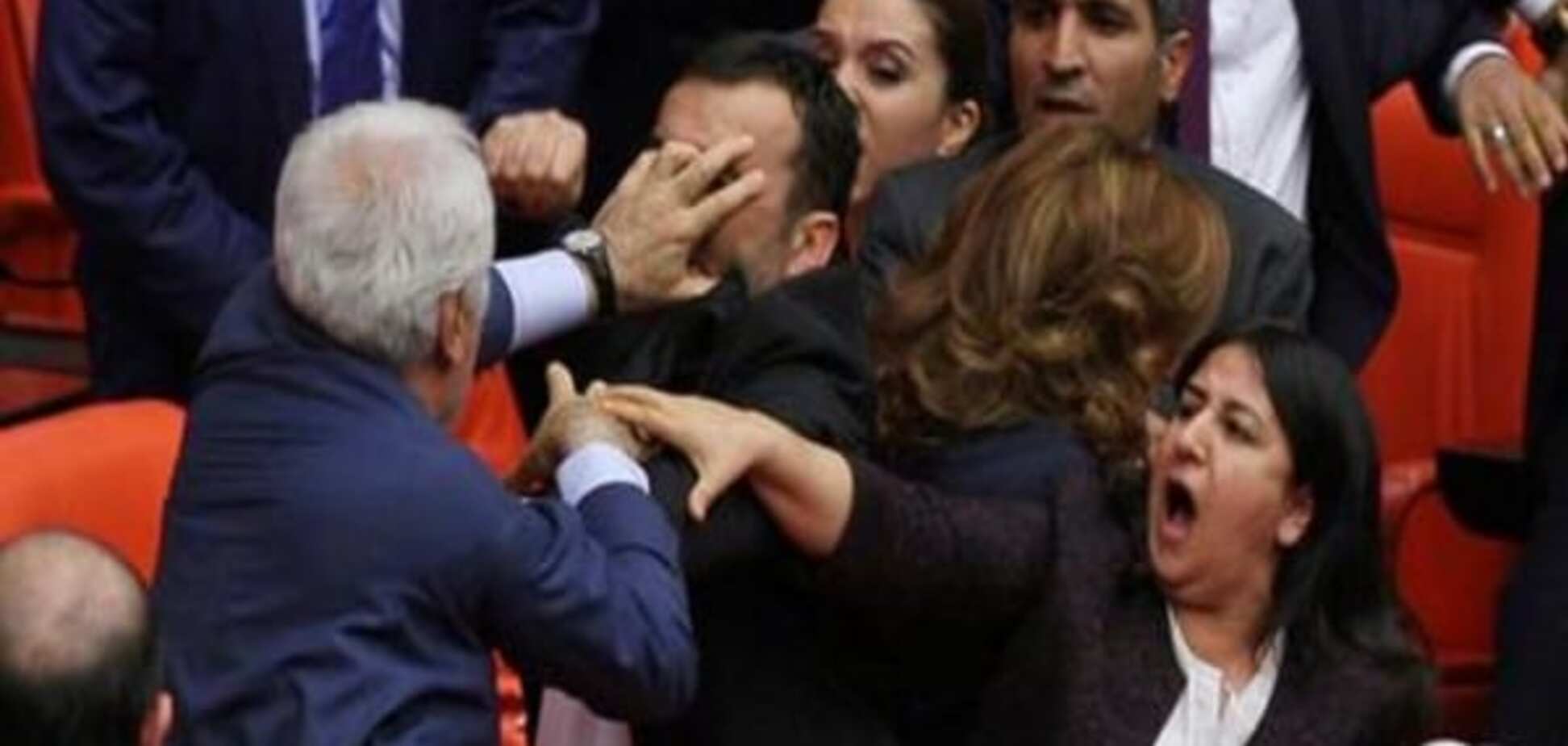 Туреччина: депутатська недоторканність під загрозою
