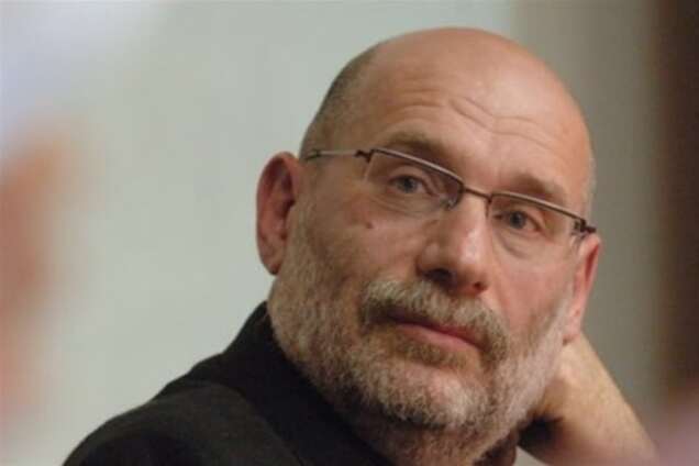 Борис Акунин