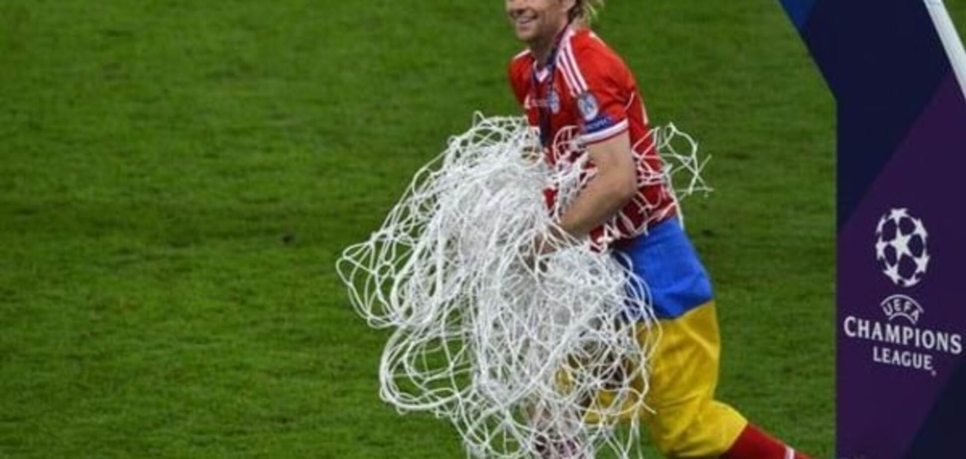 'Лез в каждый кадр': известный журналист жестоко высмеял рекордсмена сборной Украины