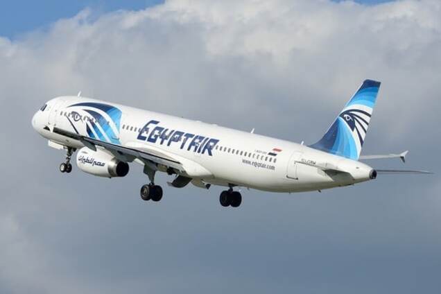 После исчезновения самолет EgyptAir подавал сигнал бедствия