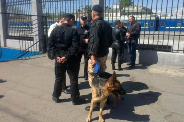 В Одесі на Куликовому полі поліція затримала 5 осіб