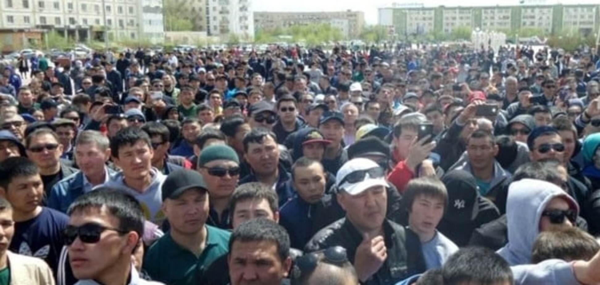 Казахстан наближається до межі України 2013-го