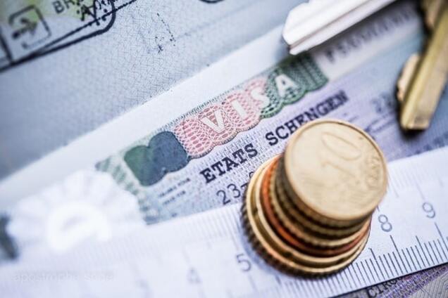 ЕС намерен отложить безвизовый режим для Украины