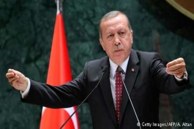 Ердоган назвав 'історичним' позбавлення депутатів імунітету