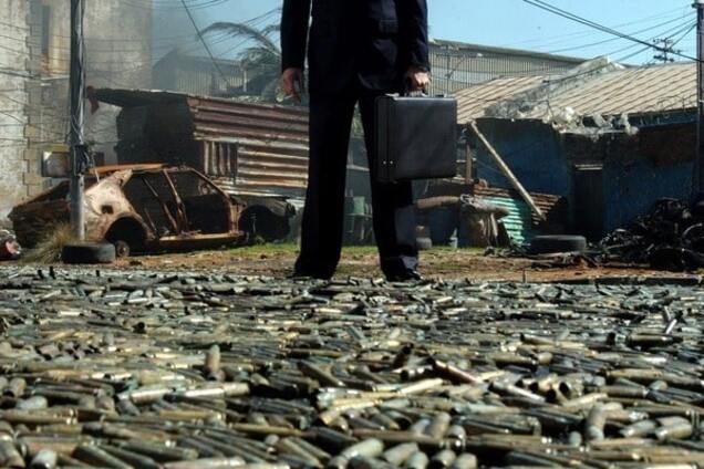 Торговля оружием