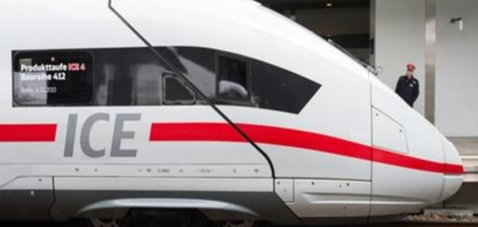 У Швейцарії потяг зіштовхнувся з автобусом: більше десятка поранених