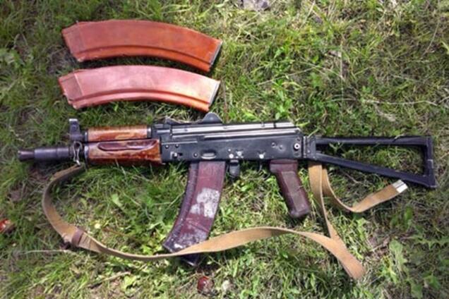 На Донеччині п'яні молодики влаштували перестрілку посеред села