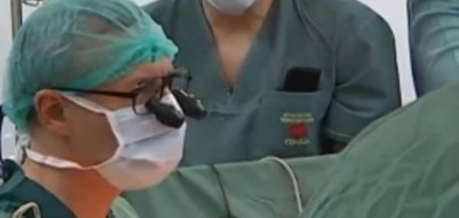Немецкий хирург спас жизнь бойцу АТО, проведя уникальную операцию