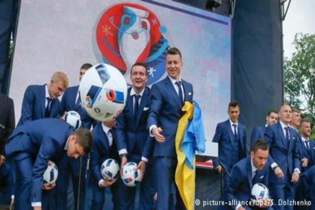 У Києві збірну України урочисто провели на Євро-2016