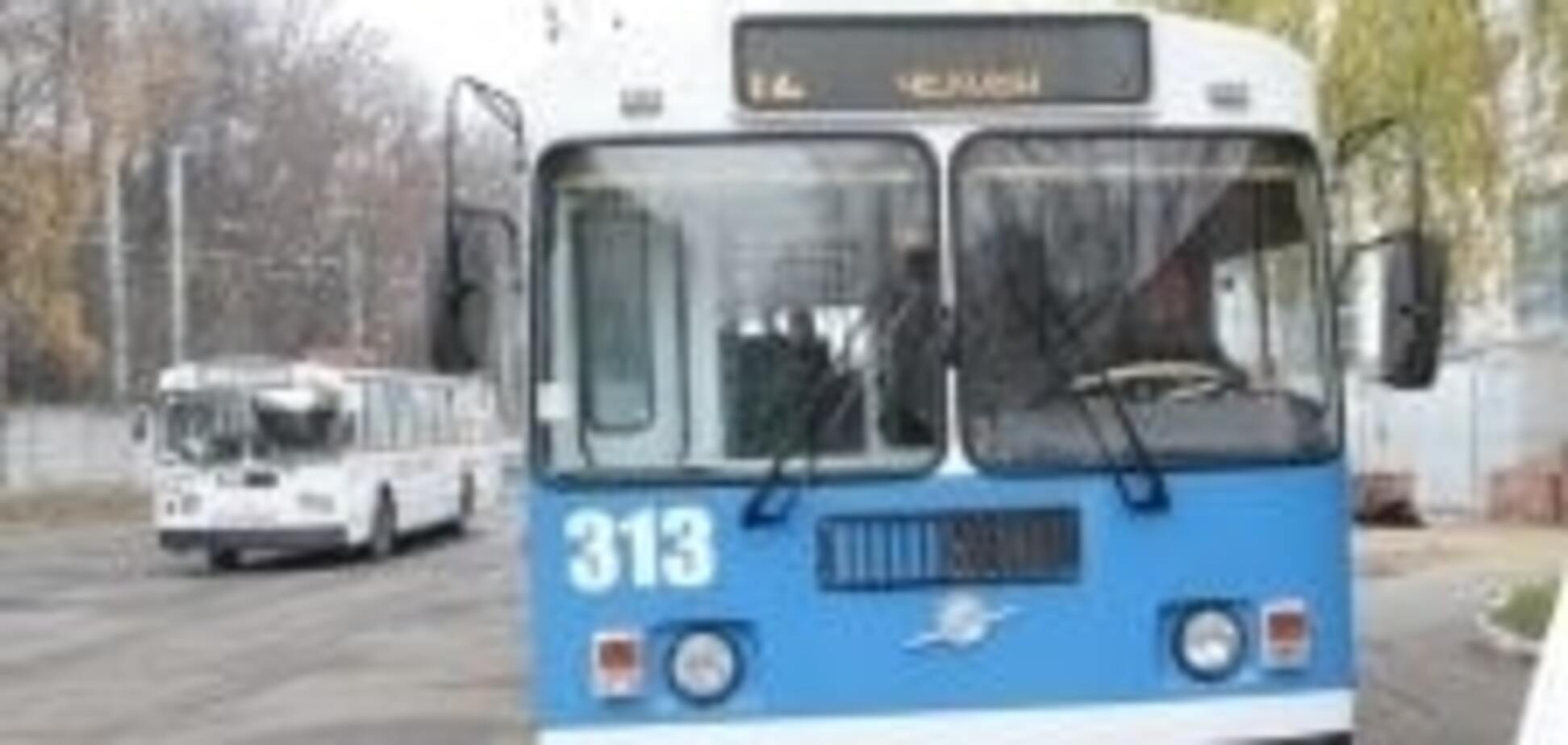 У Вінниці тролейбус збив пішохода