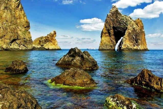 Крымчане, надо было учить экономику