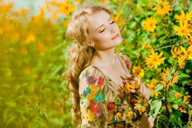 Девушка летом