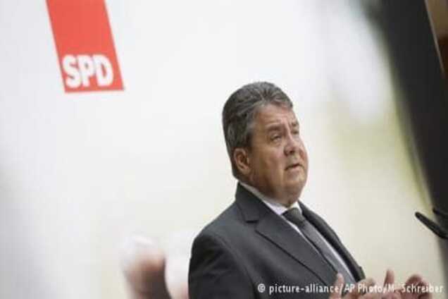 У партії віце-канцлера ФРН формується спротив заклику пом'якшити санкції проти РФ