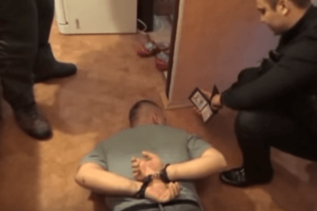 У мережі показали, як ФСБ затримує росіянина за коментар у 'ВКонтакте'