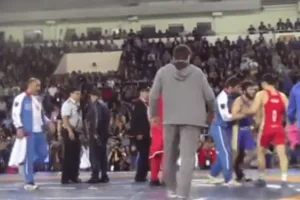 Драка на чемпионате России по борьбе