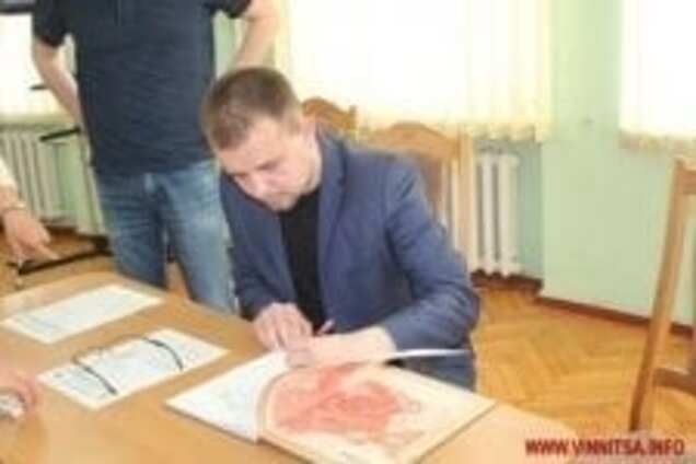 Книга вінницького історика про Вінницю стала популярною серед іноземних туристів