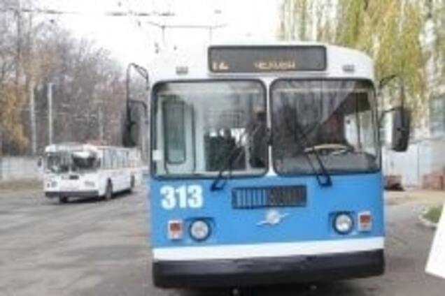 У Вінниці тролейбус збив пішохода