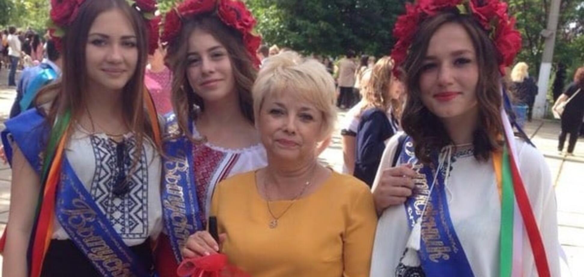 Симферопль, школа, выпускной, вышиванки