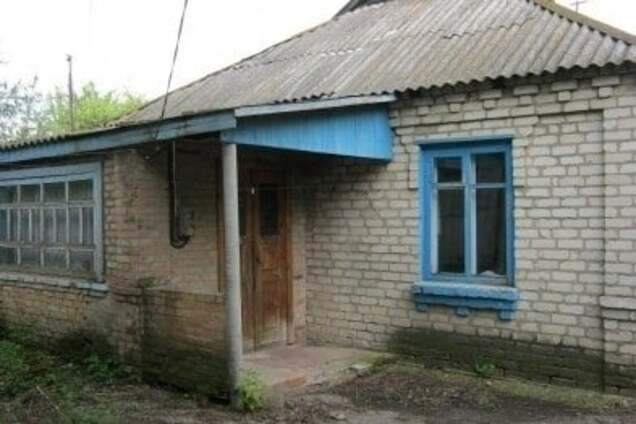 Атовцю, який зимував у землянці, таки купують будинок за 40 тисяч гривень