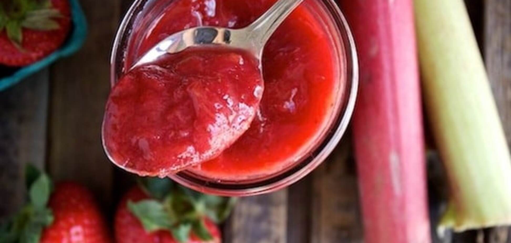 Что приготовить из ревеня: 7 рецептов изумительных блюд