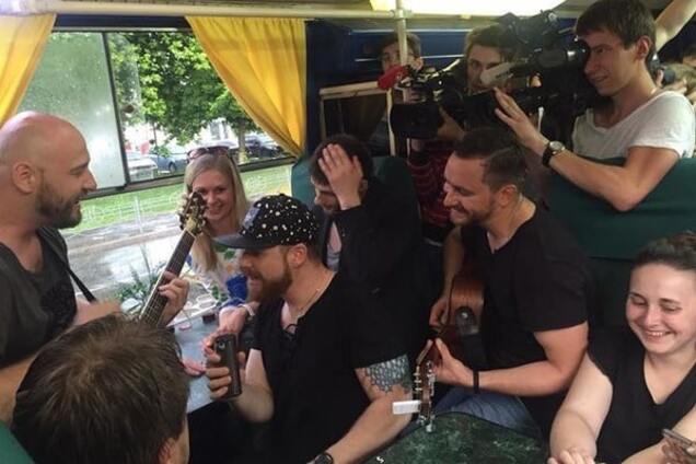 С.К.А.Й. устроили концерт в трамвае