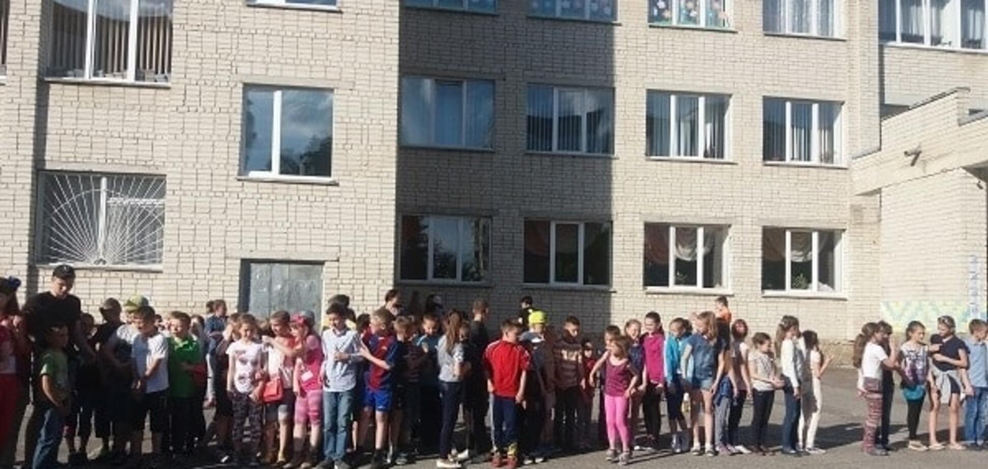 Більше сотні дітей взяли участь у ранковій 'Руханці' у Тернополі