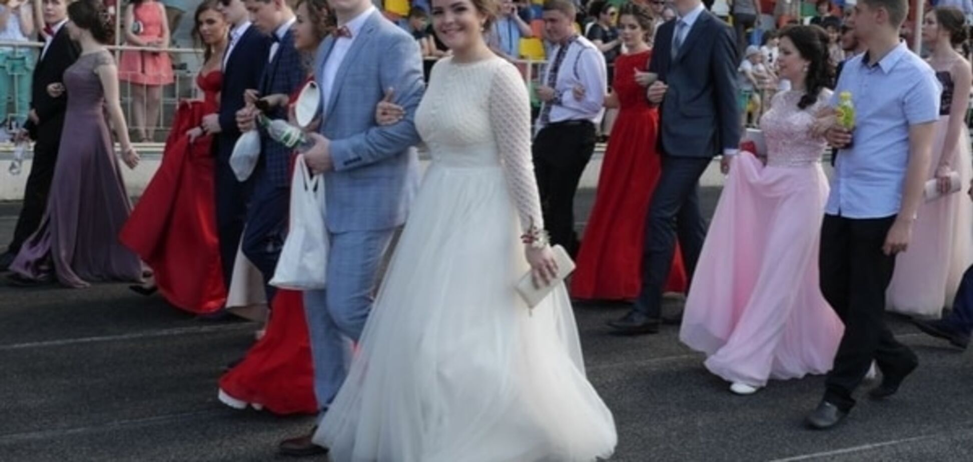 Яким платтям надали перевагу тернопільські випускниці у 2016-му