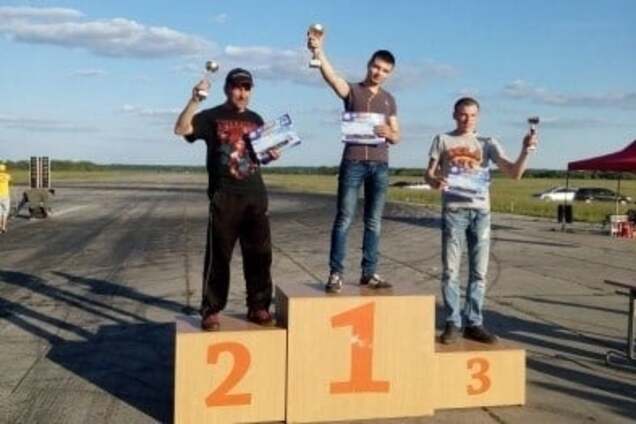 Хмельницький пілот посів перше місце у драг-рейсингу в Вінниці