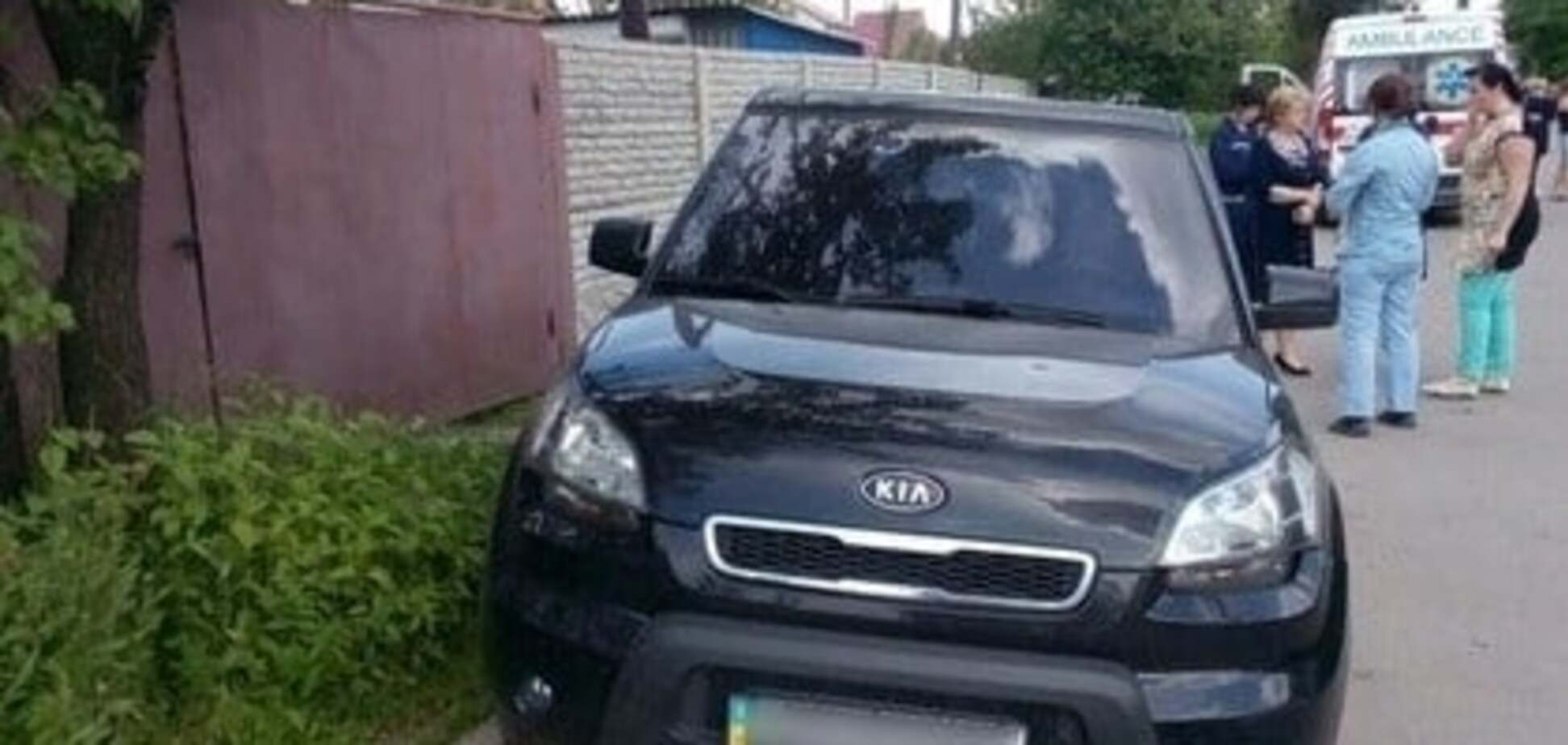 Выскочил из-за кустов на велосипеде: в Харькове ребенок погиб под колесами легковушки (ФОТО)