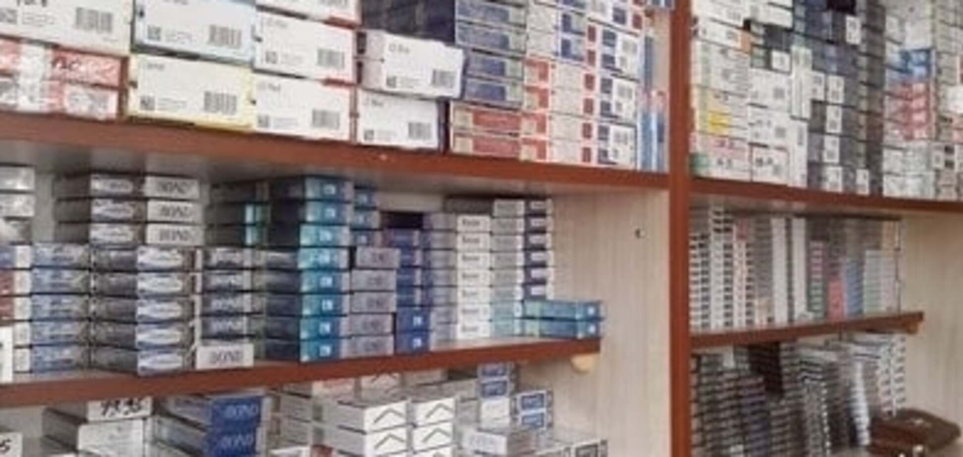 У Хмельницькій області виявили низку фактів продажу контрафактних цигарок