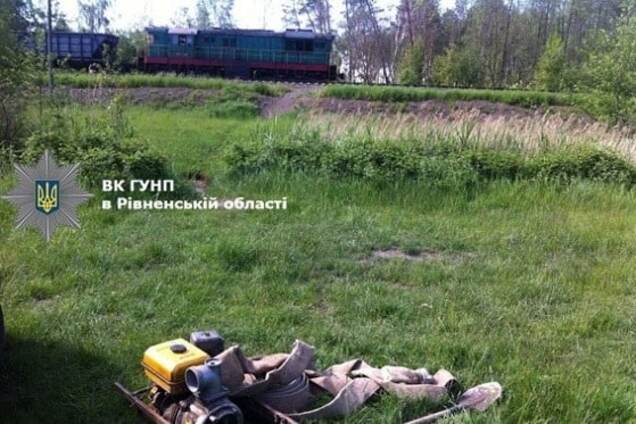 На Рівненщині у старателів вилучили п’ять мотопомп та два автомобілі