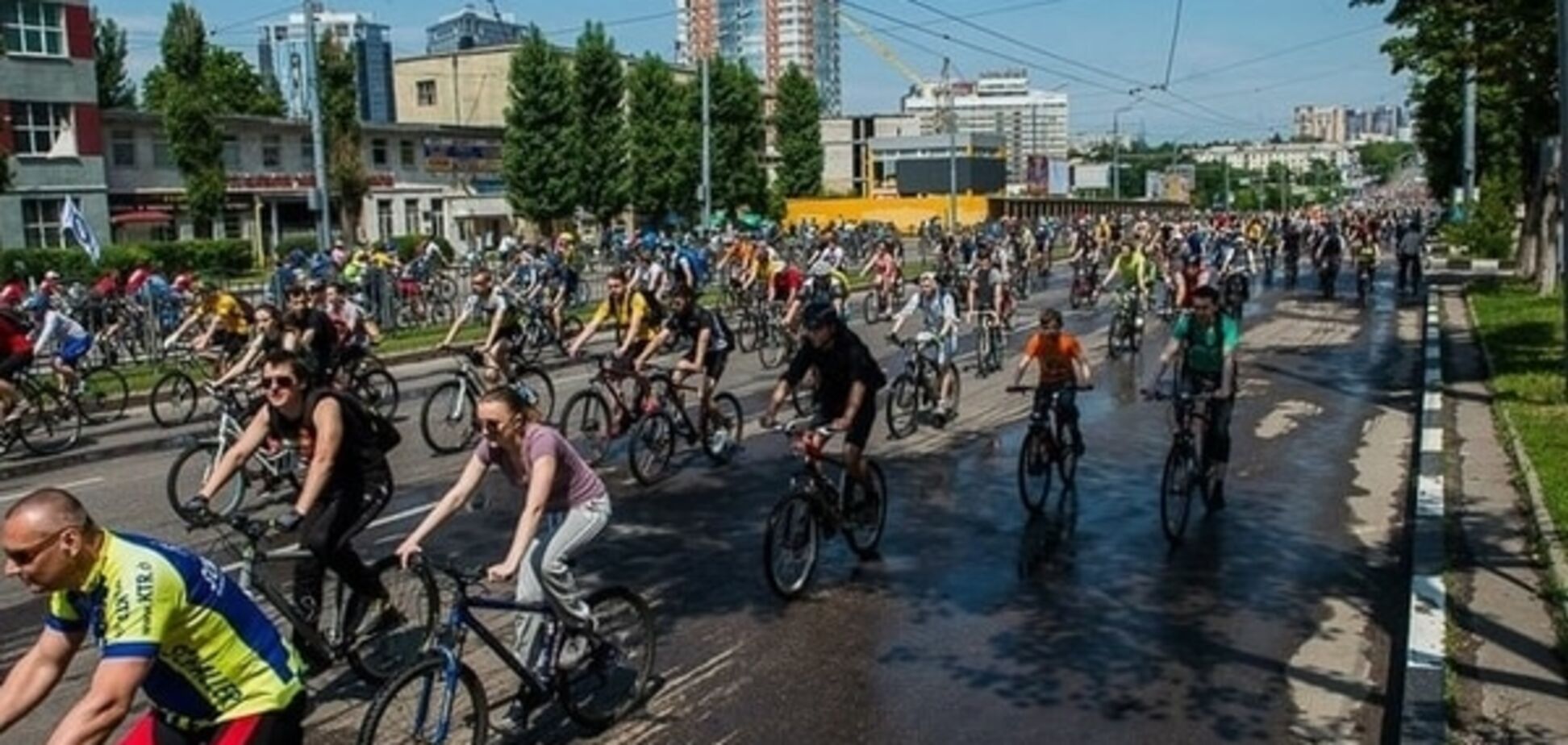 Велодень в Харькове собрал рекордное количество участников (ФОТО)