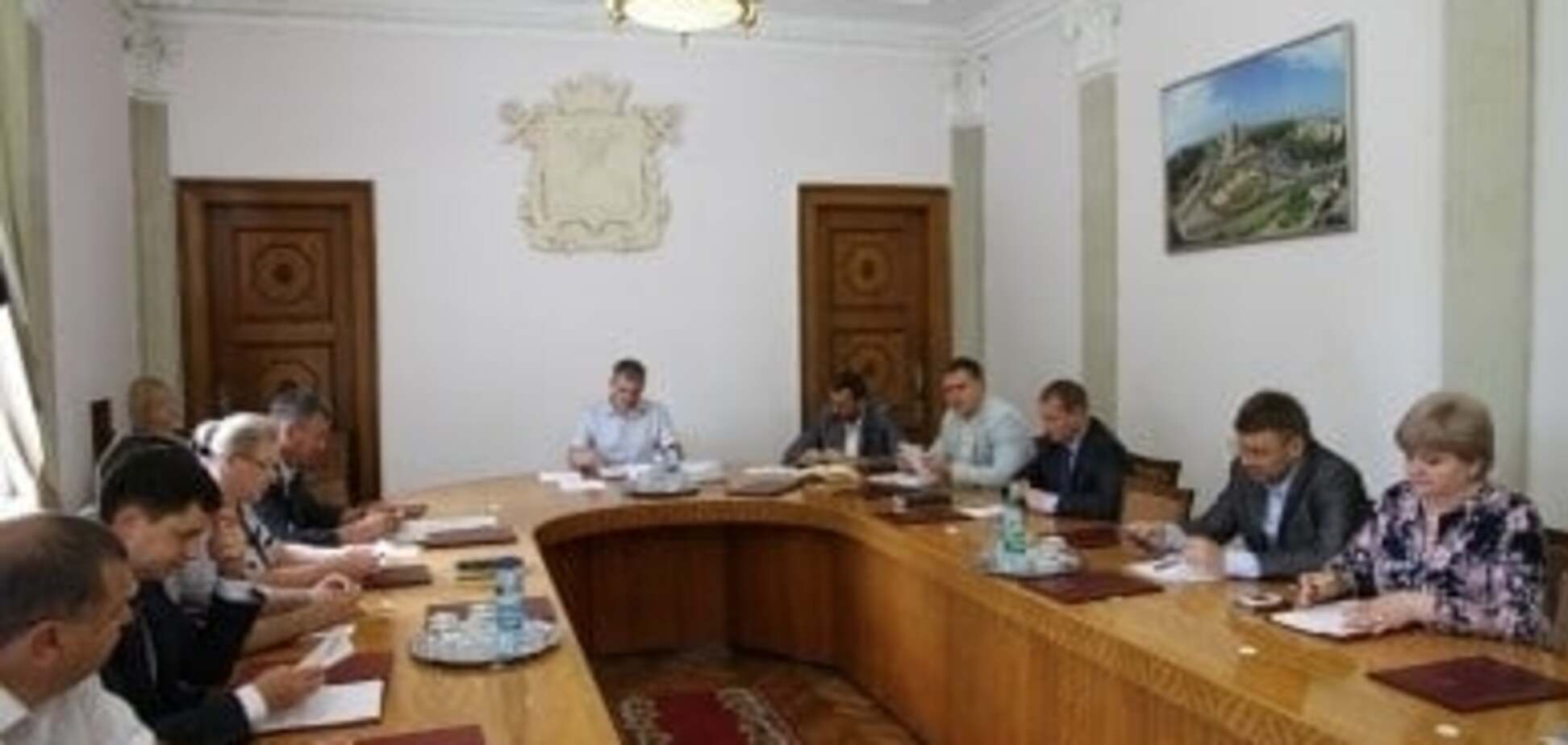 В Центральном районе Николаева демонтируют больше ста рекламных конструкций