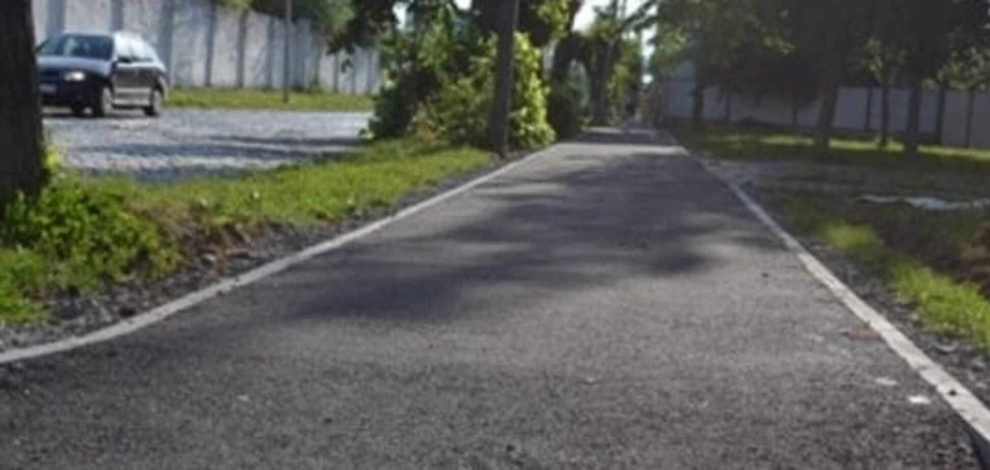 ФОТОФАКТ. У Мукачеві облаштовують сквер на розі вулиць Шевченка-Коцюбинського