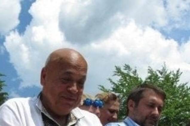 Москаль на проводах вчив Голову Мукачівської РДА, традиційний овечий сир готувати (фото)