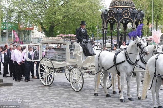 Похороны королевы циган