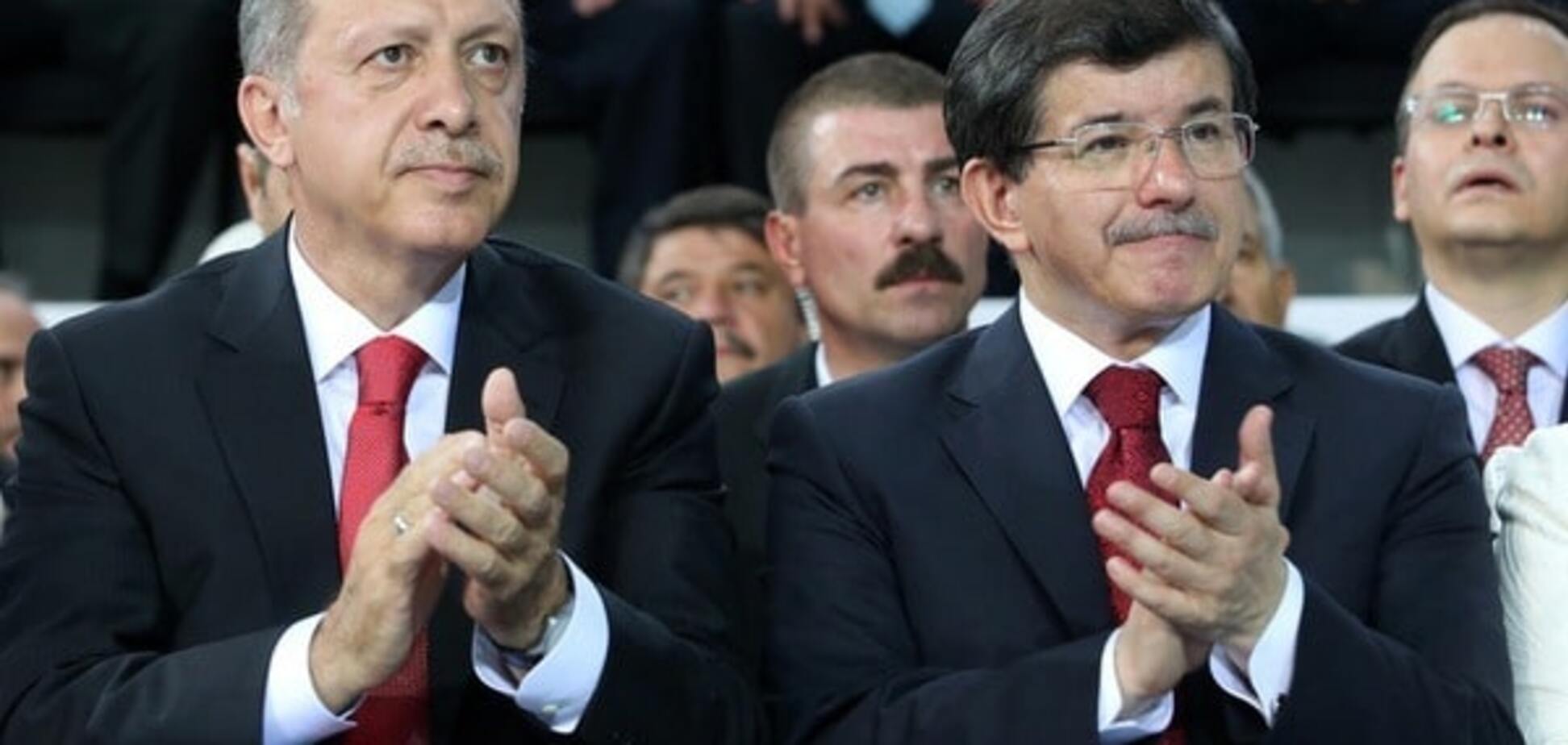 Майже переворот: Туреччина в очікуванні відставки прем'єра