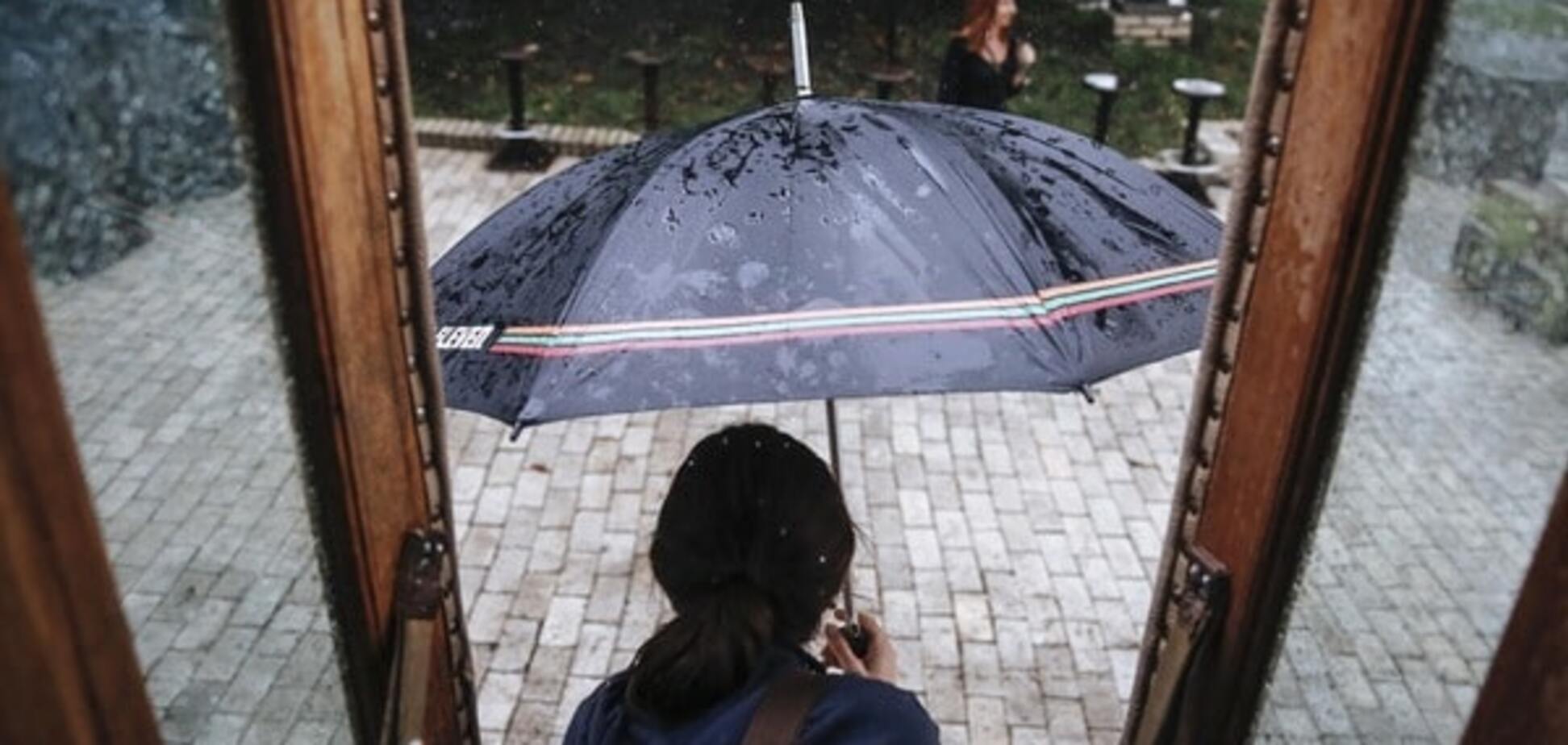 Дощі, грози і град: в Україну знову йде похолодання