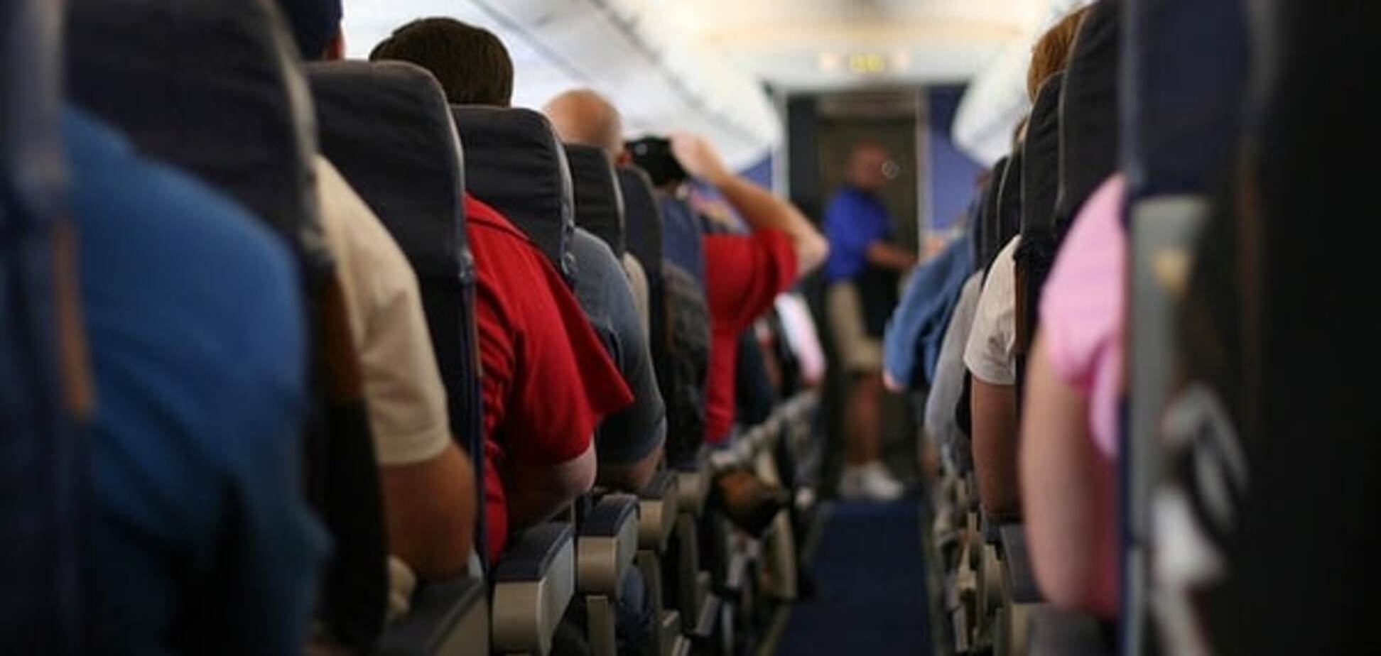 Пассажиры в самолете