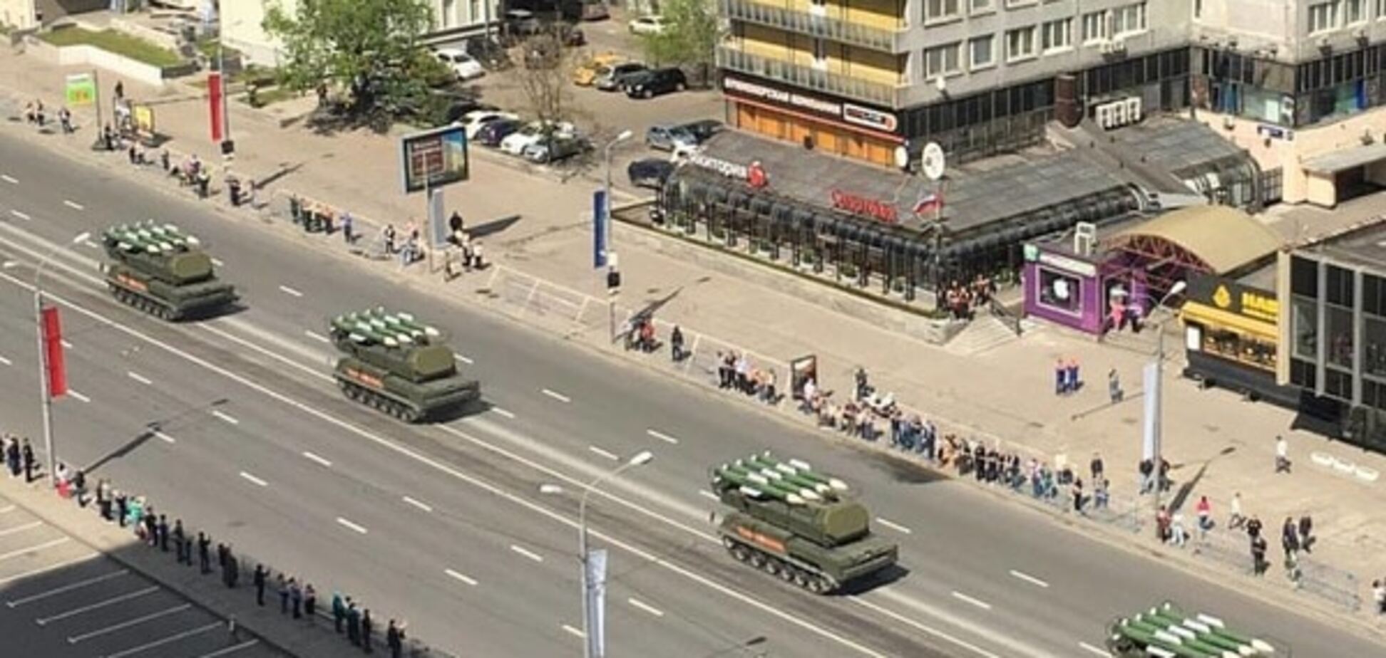 \'Буки\' в Москве на репетиции парада