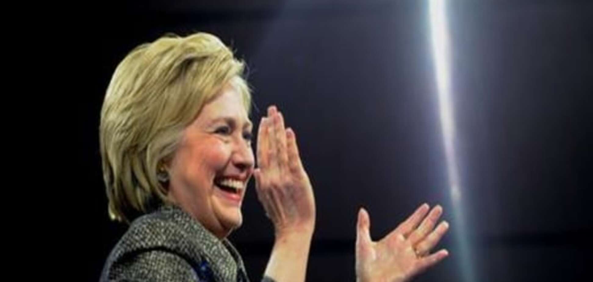 Клінтон почала вербувати впливових республіканців, незадоволених Трампом