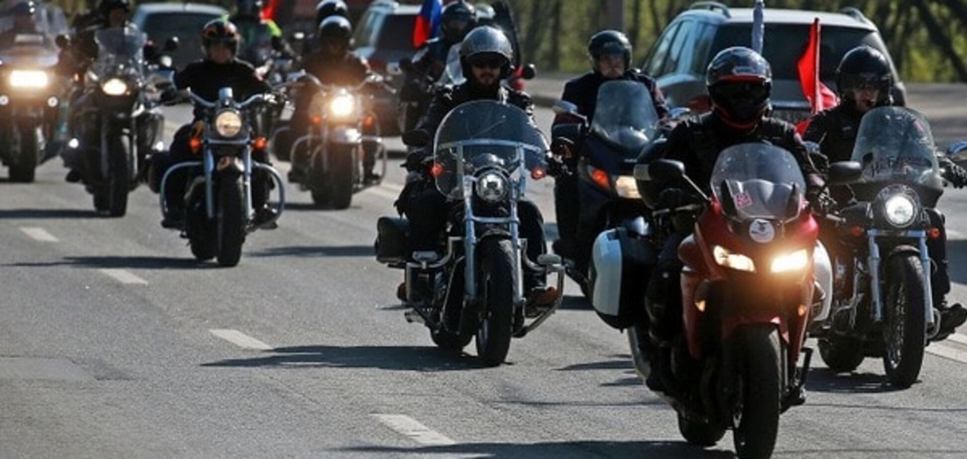 Стало известно, как люди Медведчука провели путинских байкеров коридором в ЕС
