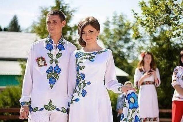 'Українська бомба': мережу вразили яскраві фото 'бандерівського' весілля