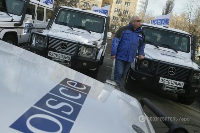 На Донбасі терористи 'ЛНР' заблокували авто ОБСЄ